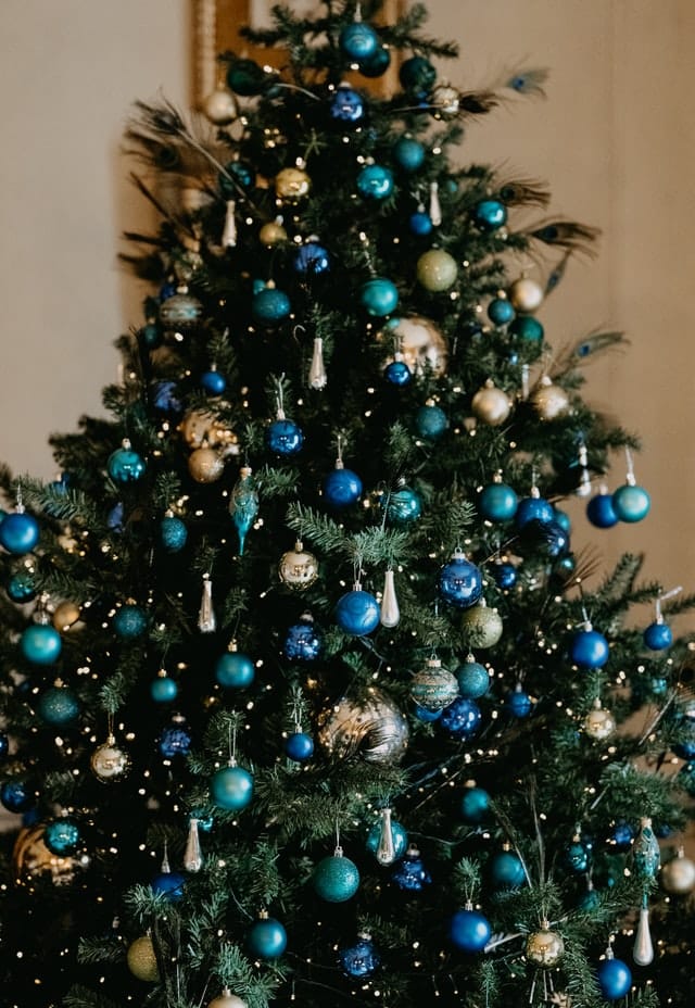 kerstboom blauwe ballen